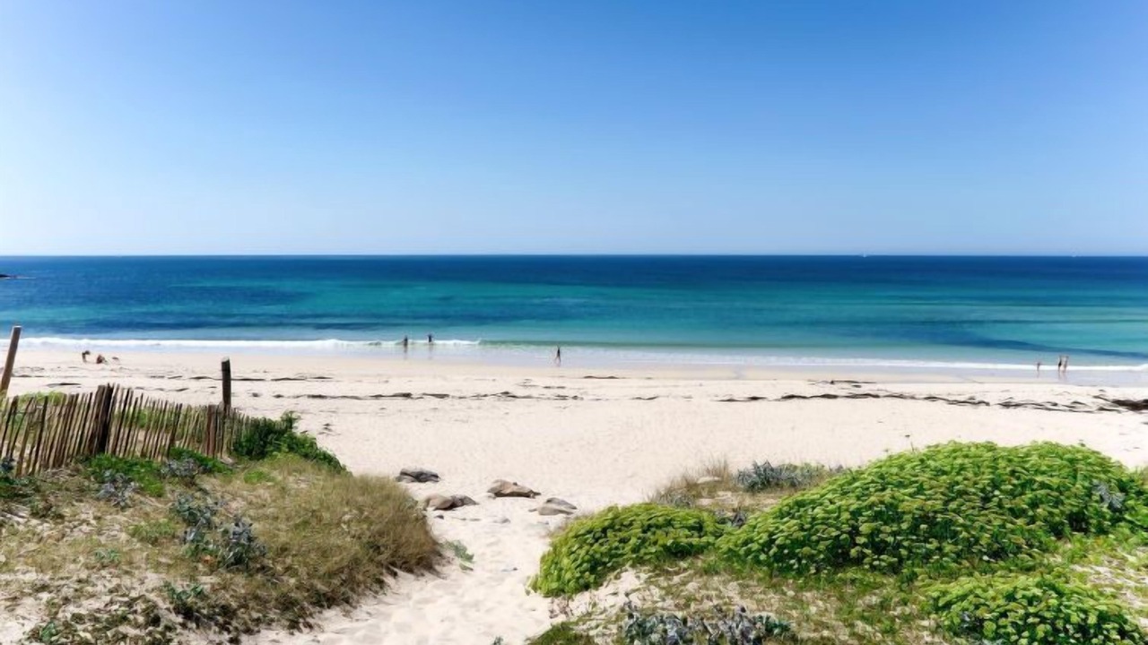 Photo of Others in Esquibien