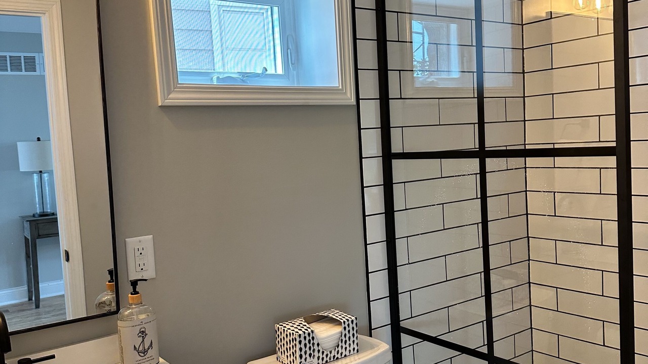 Photo of Bathroom in Paddock Lake
