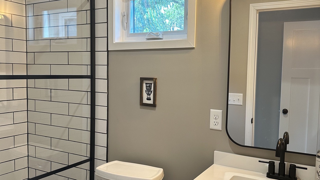 Photo of Bathroom in Paddock Lake
