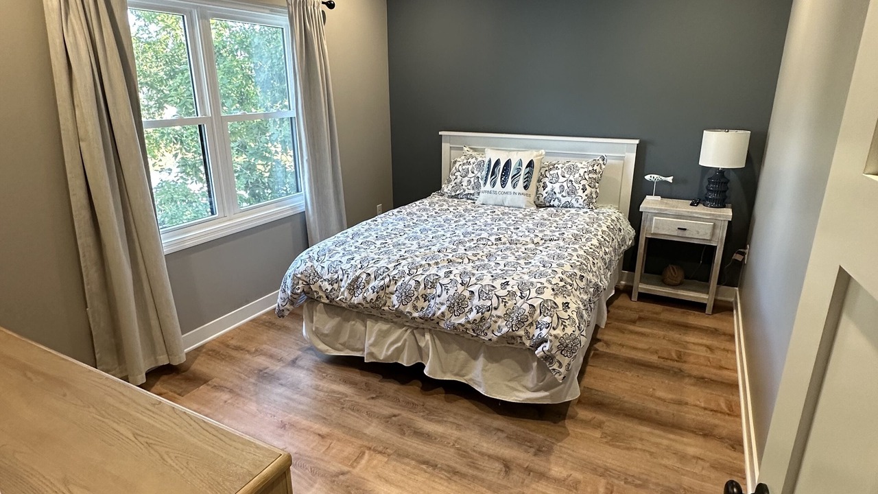 Photo of Bedroom in Paddock Lake