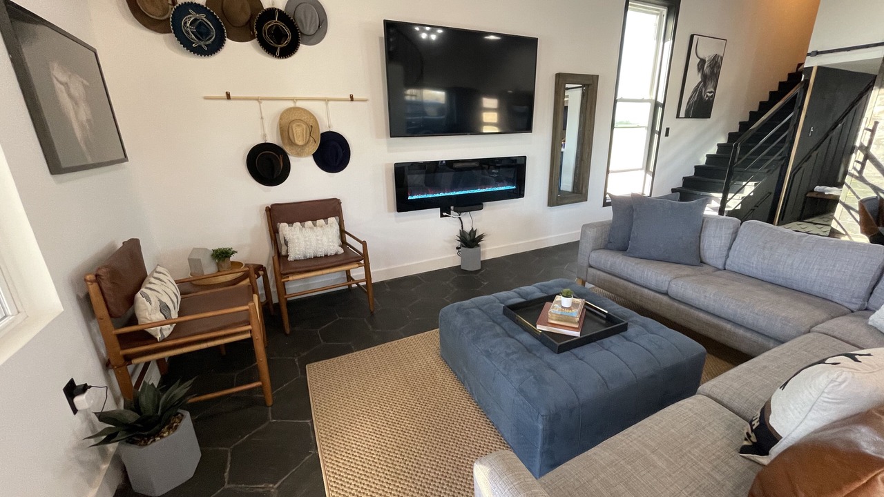 Photo of Livingroom in Point