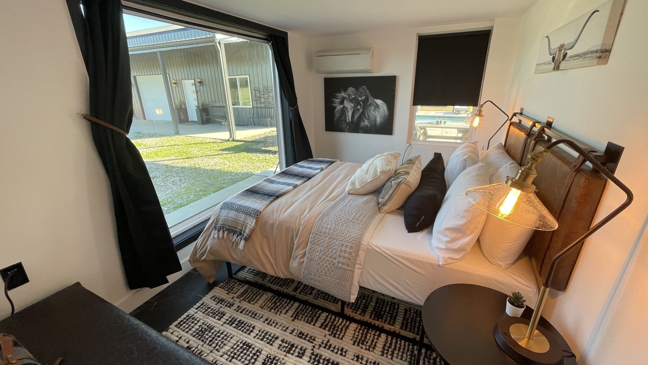 Photo of Bedroom in Point