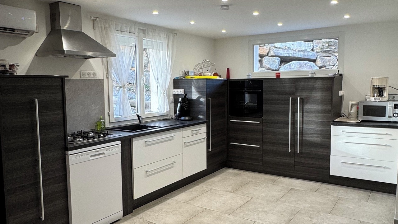 Photo of Kitchen in Saint-Sernin