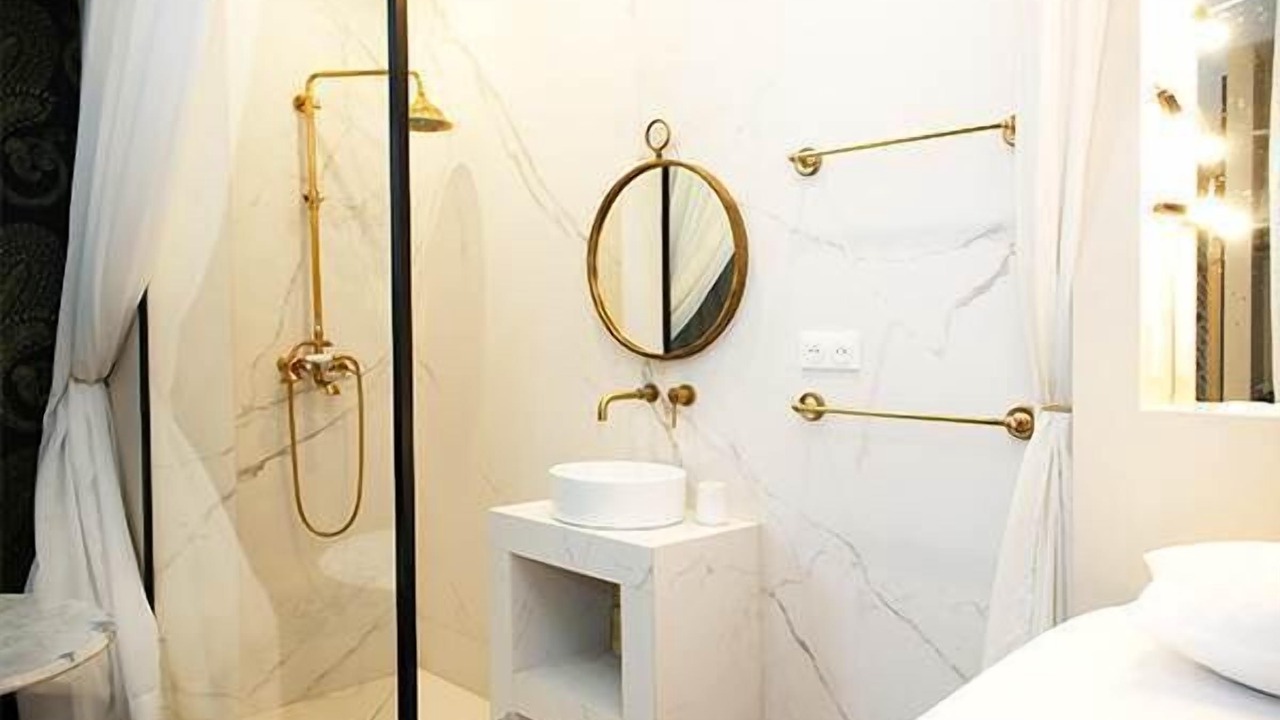 Photo of Bathroom in Necker