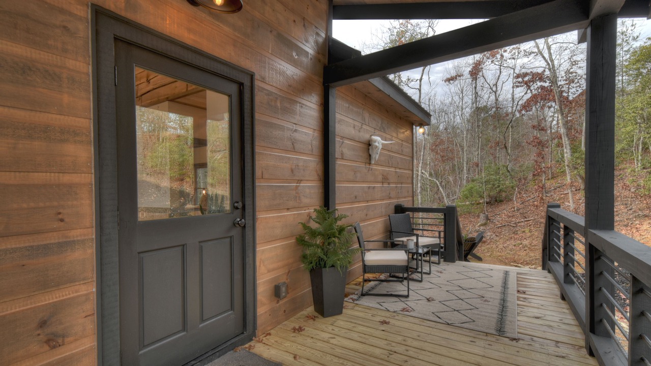 Photo of Patio Balcony in Foxfire Estates