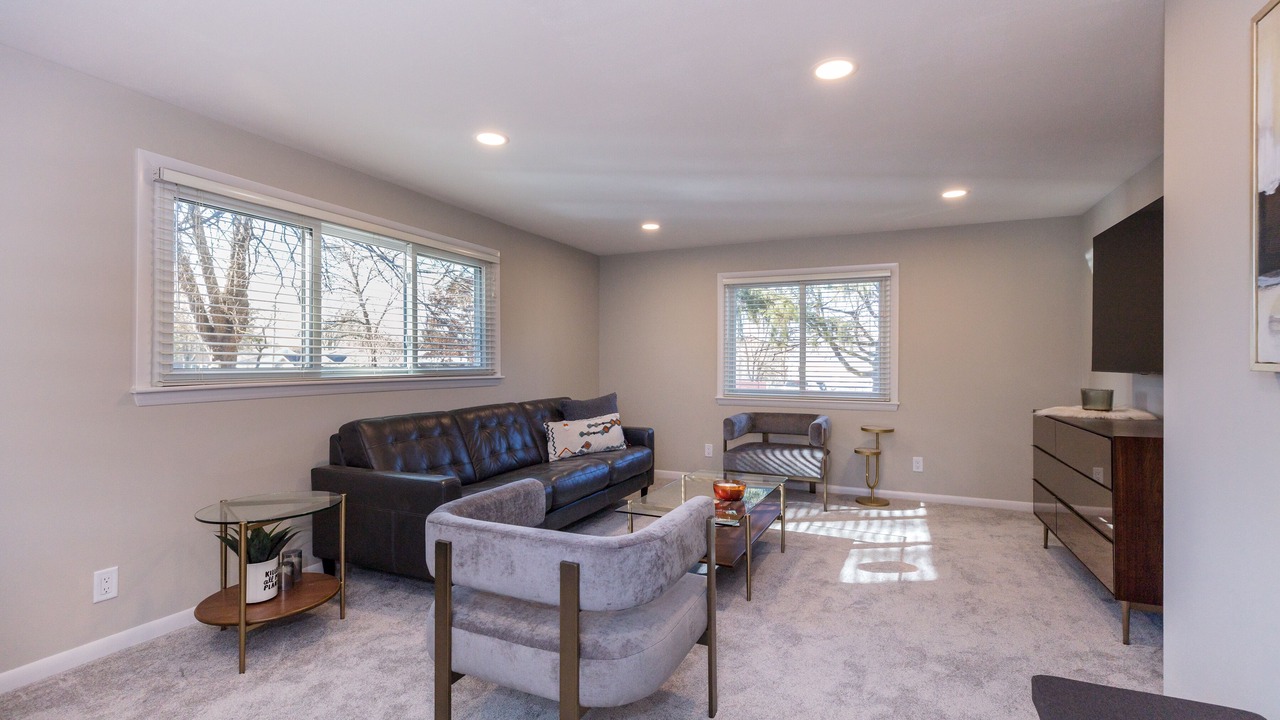 Photo of Livingroom in Monona