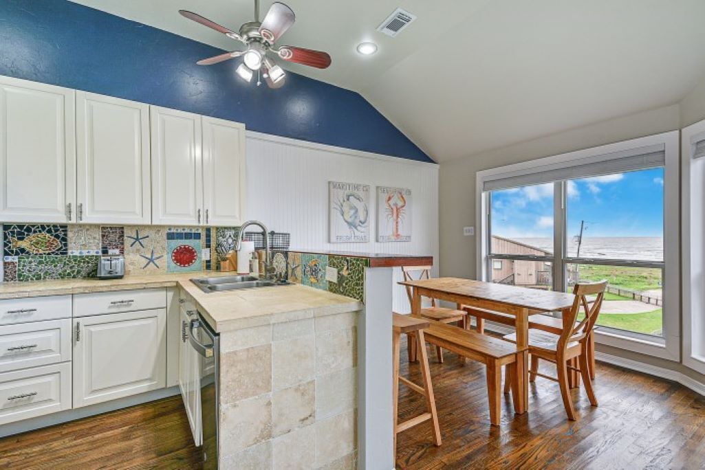 Photo of Bedroom in Galveston