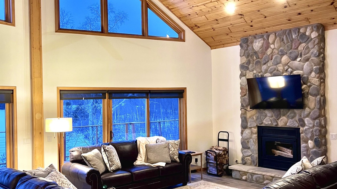 Photo of Livingroom in Orr