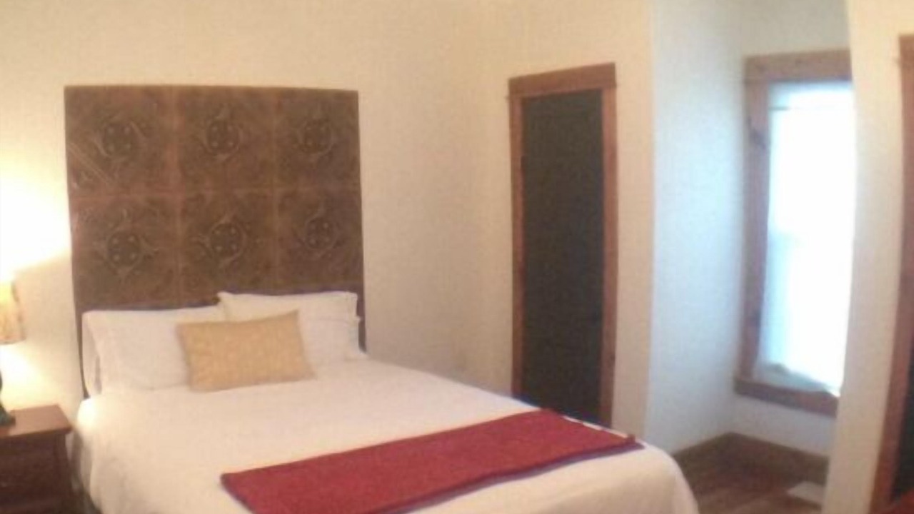 Photo of Bedroom in East Lawrence