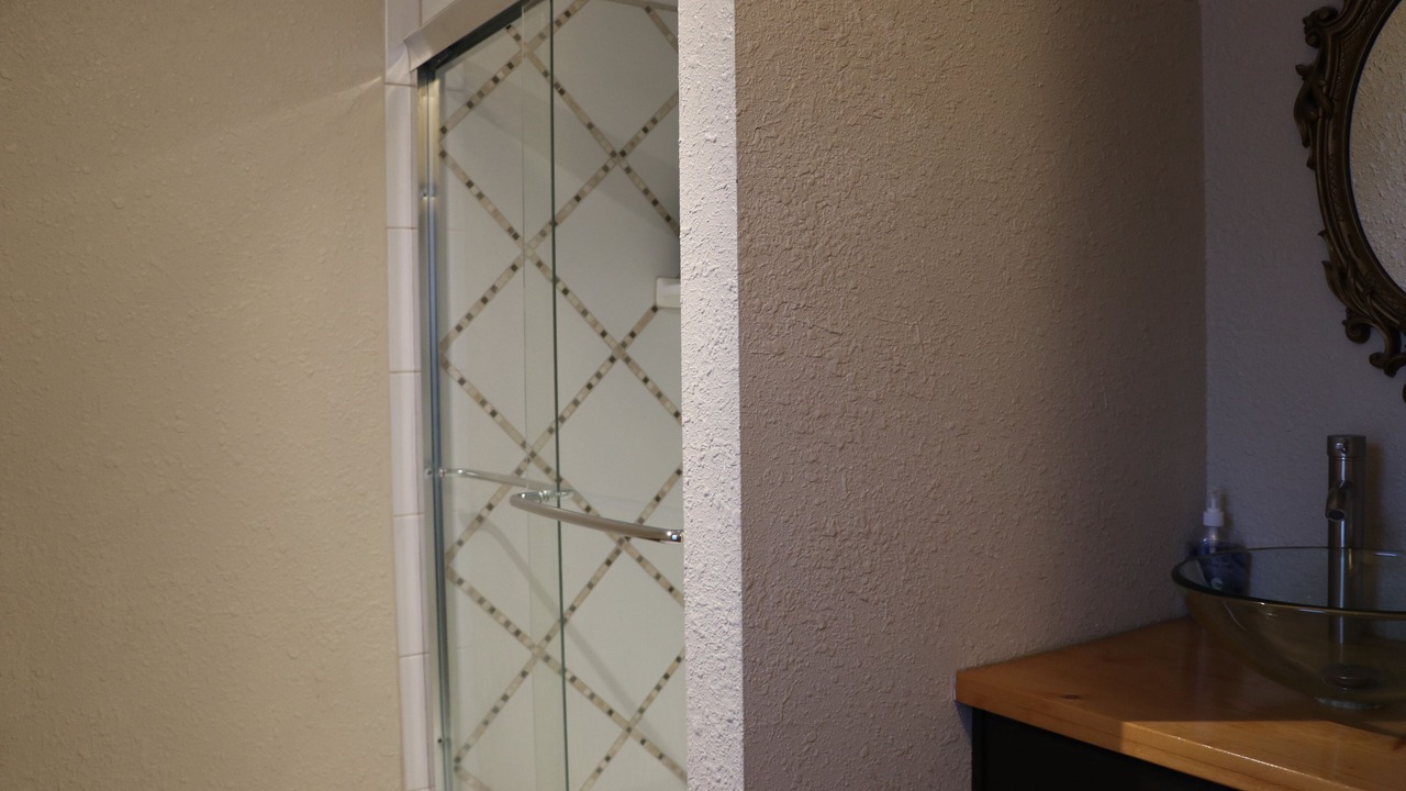 Photo of Bathroom in East Lawrence