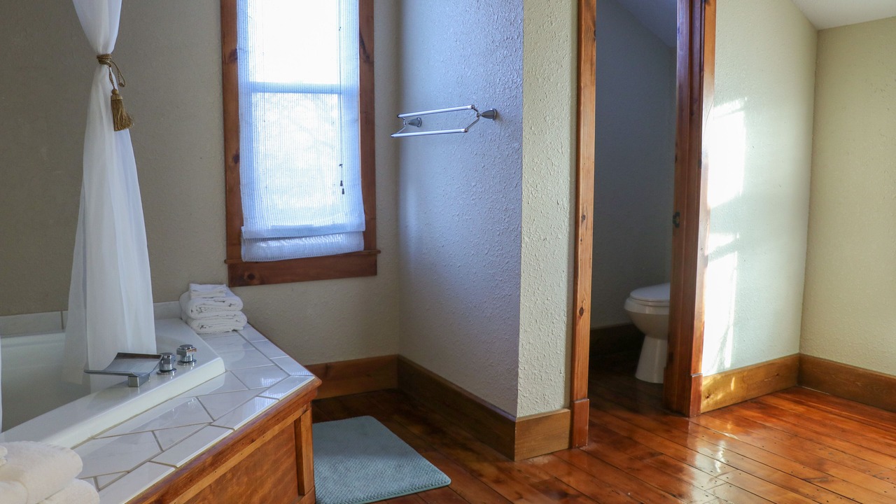 Photo of Bathroom in East Lawrence