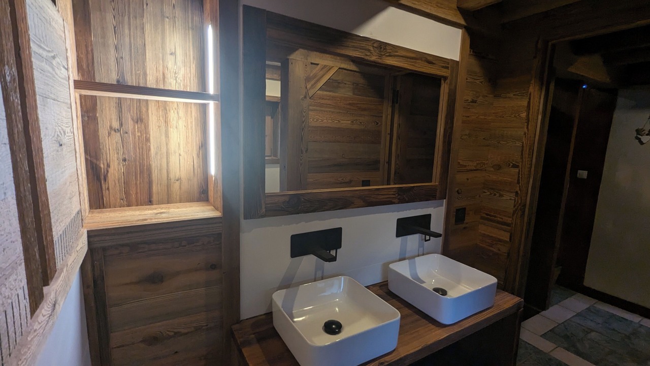 Photo of Bathroom in Thollon-les-Memises