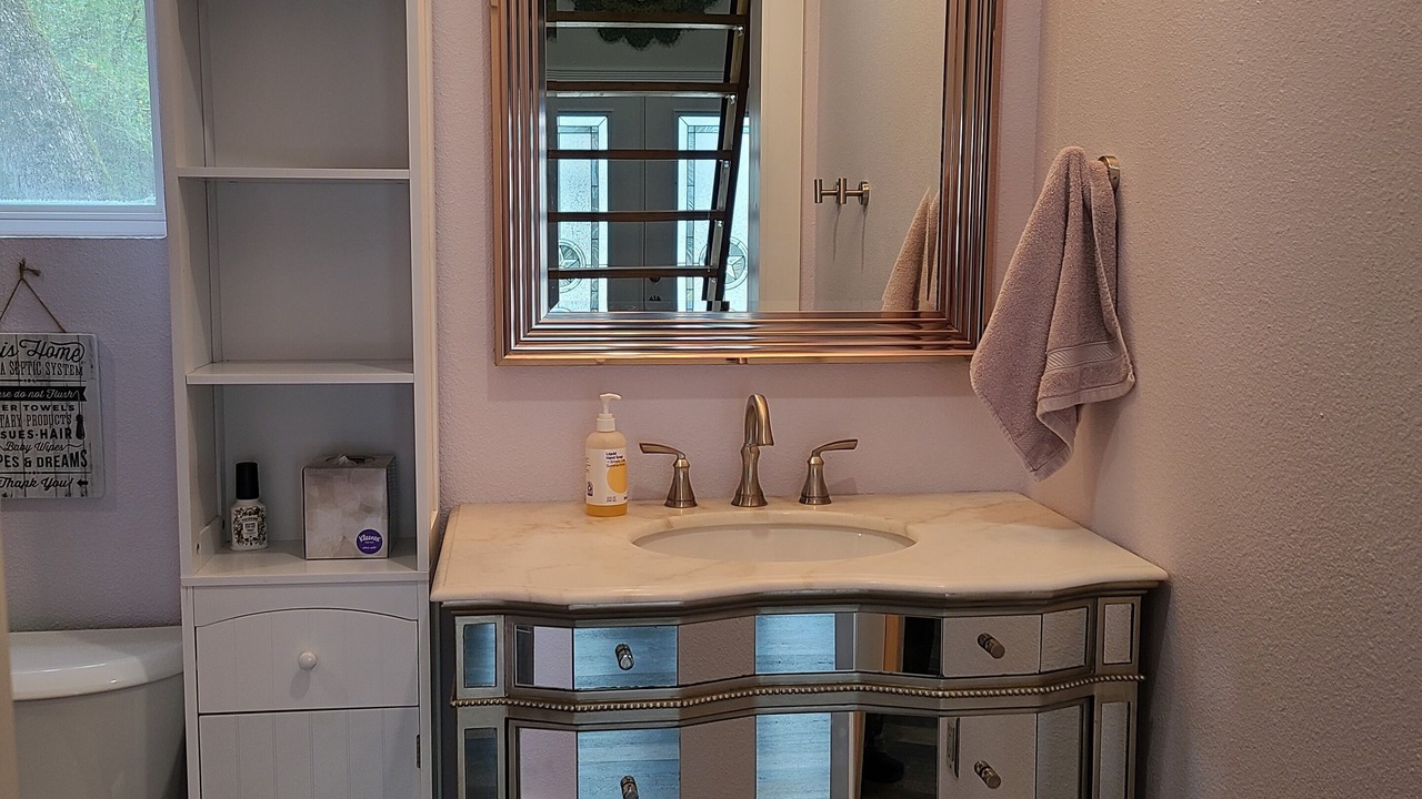 Photo of Bathroom in Lee County