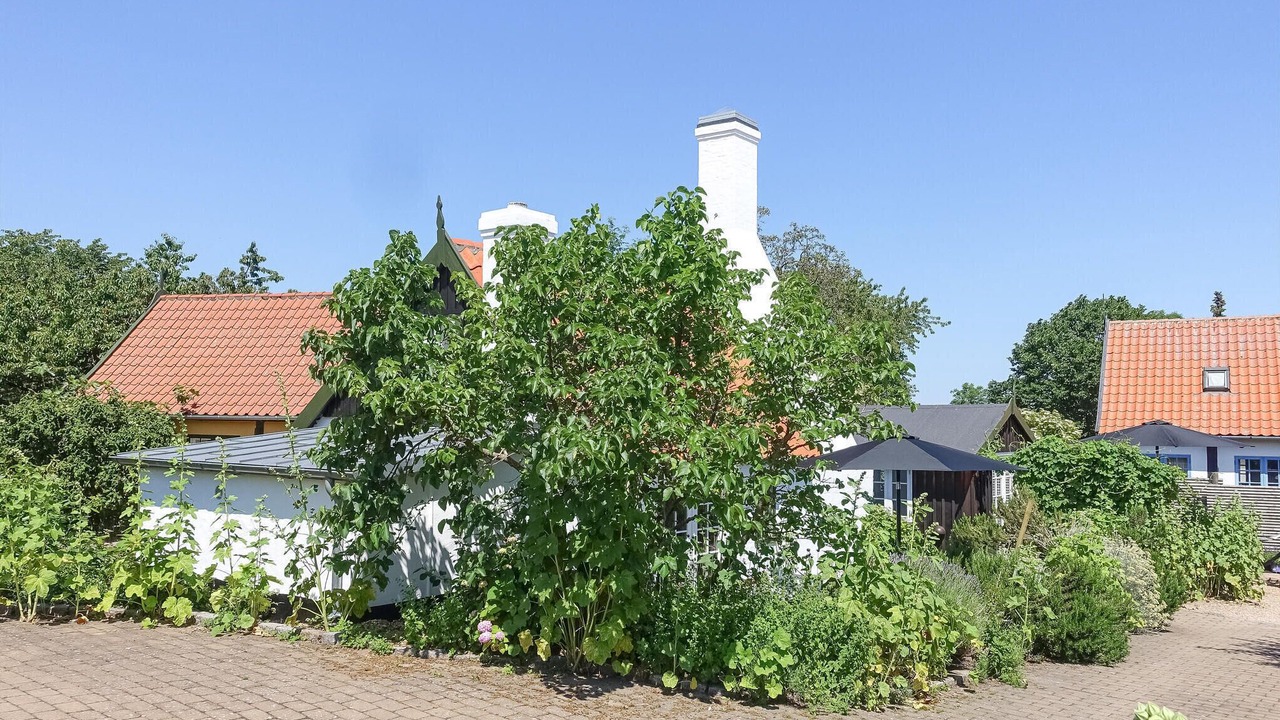Photo of Others in Listed