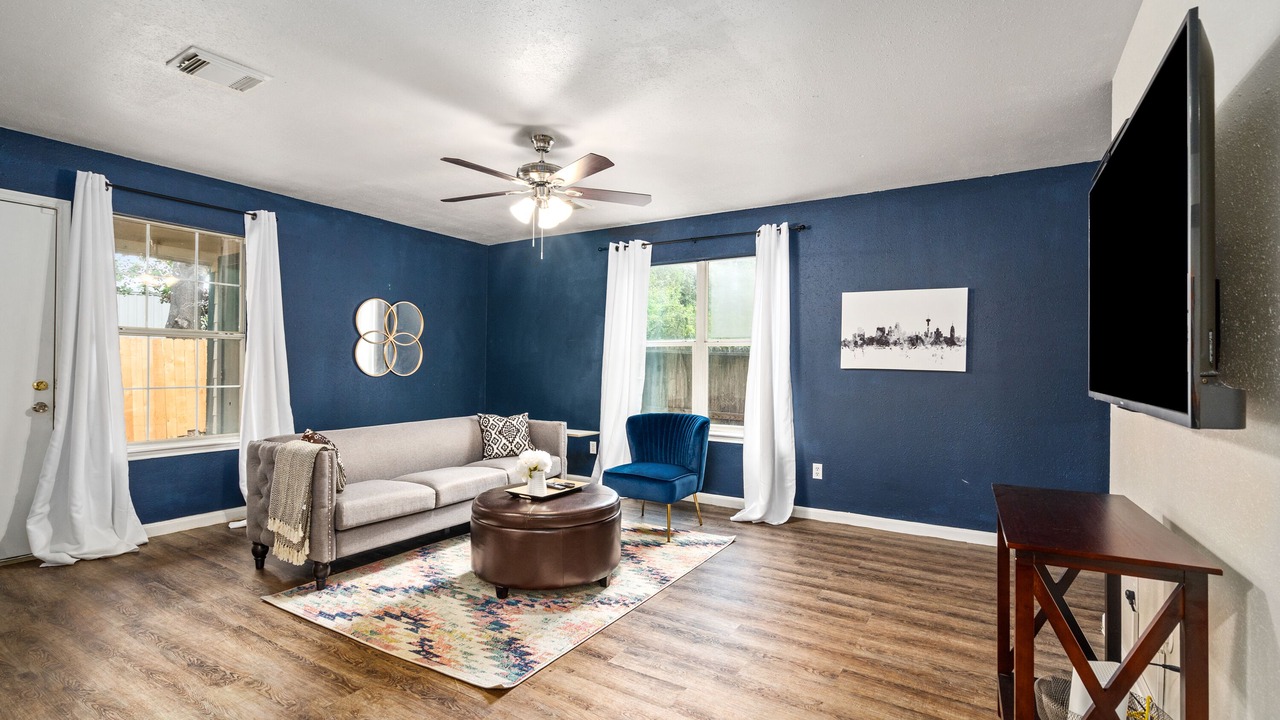 Photo of Livingroom in Cypress
