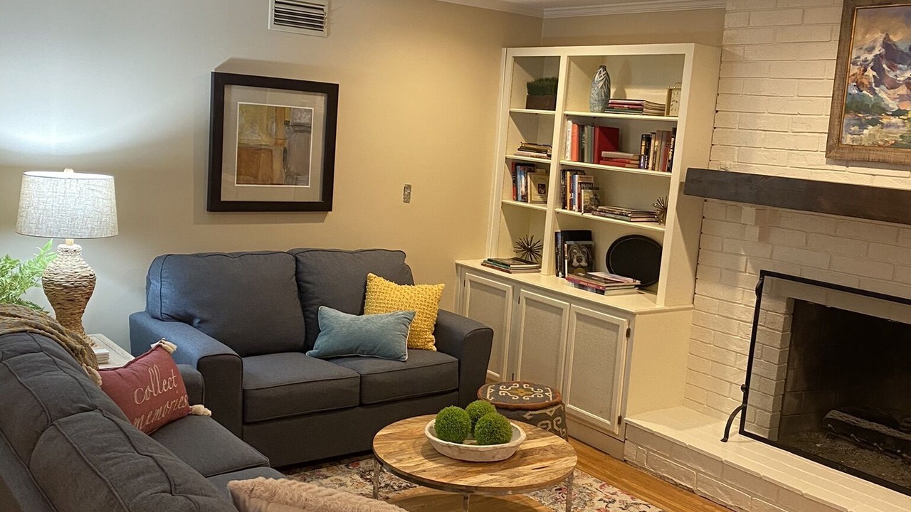Photo of Livingroom in Tulsa