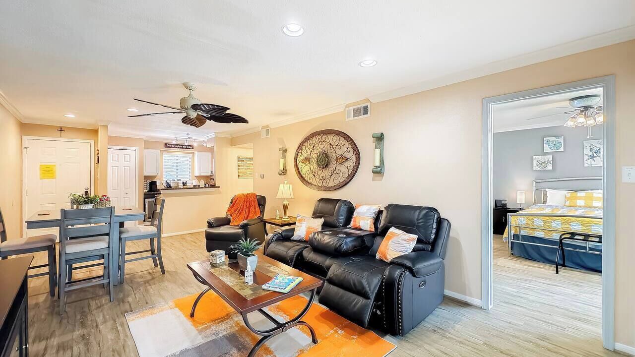 Photo of Livingroom in Walden on Lake Conroe