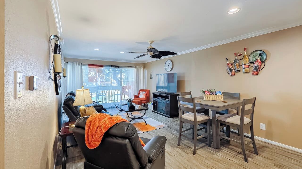 Photo of Livingroom in Walden on Lake Conroe