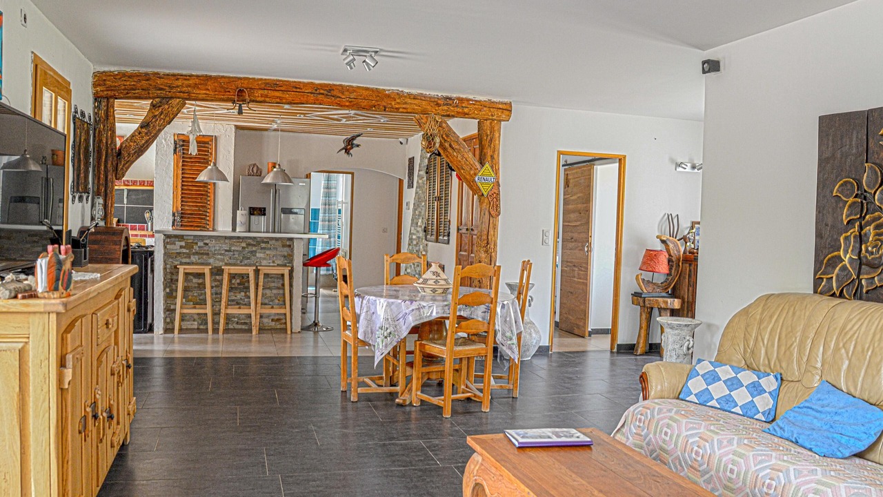 Photo of Livingroom in Massebœuf