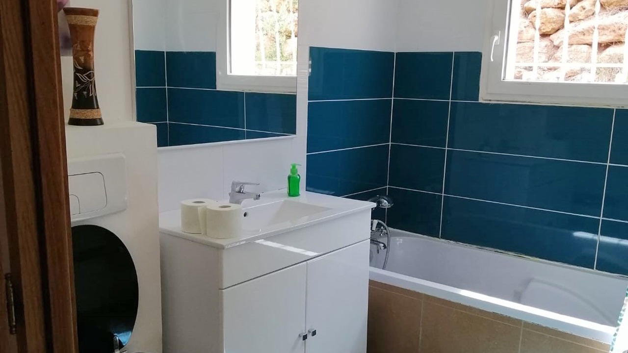 Photo of Bathroom in Massebœuf