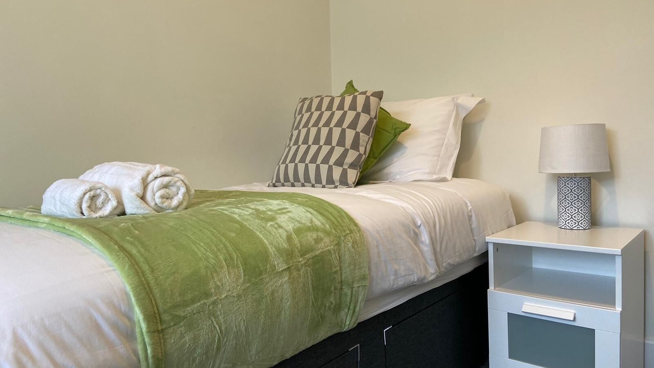 Photo of Others in Netley