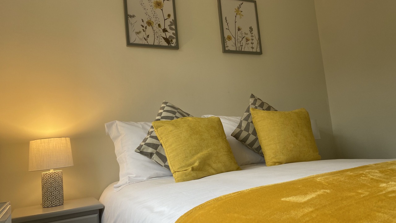 Photo of Others in Netley