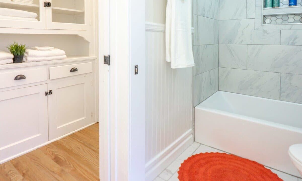 Photo of Bathroom in Shaw