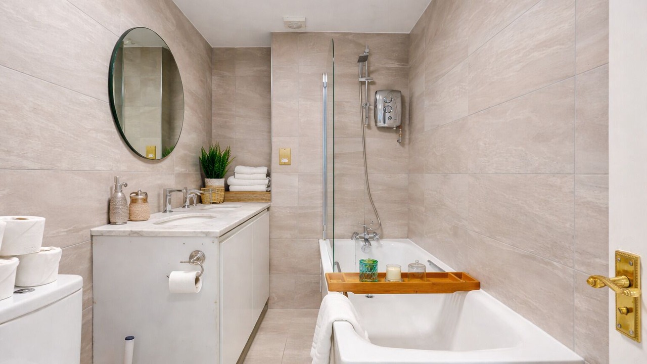 Photo of Others in Mayfair