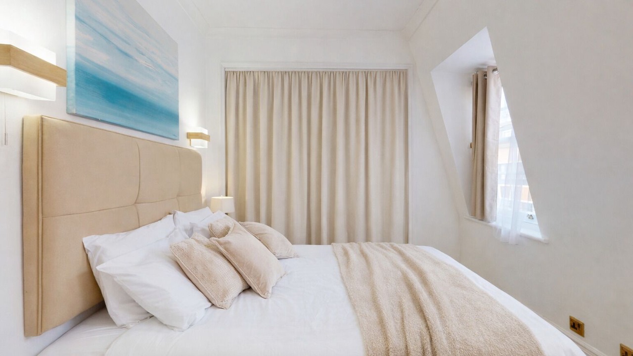 Photo of Others in Mayfair