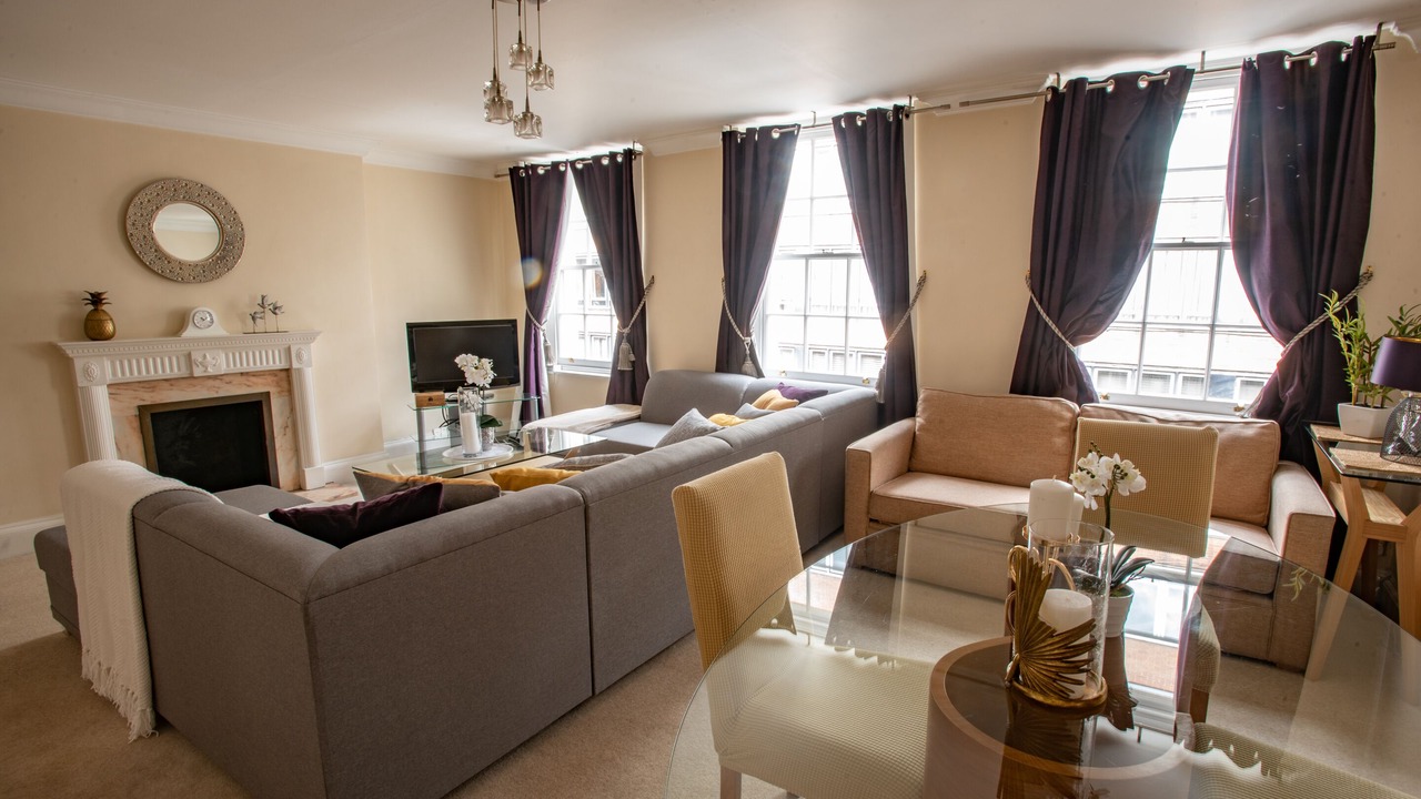 Photo of Livingroom in Mayfair