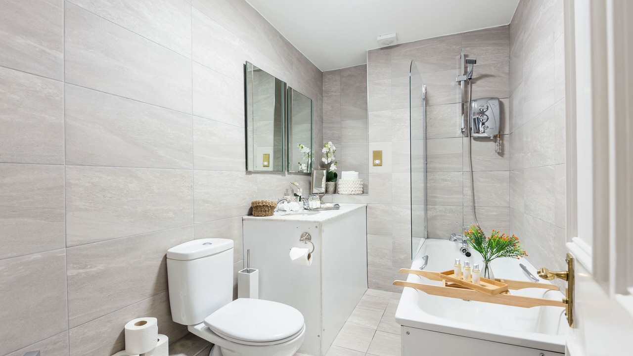 Photo of Others in Mayfair