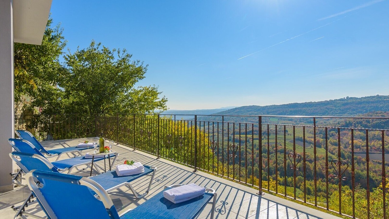Photo of Patio Balcony in Pican