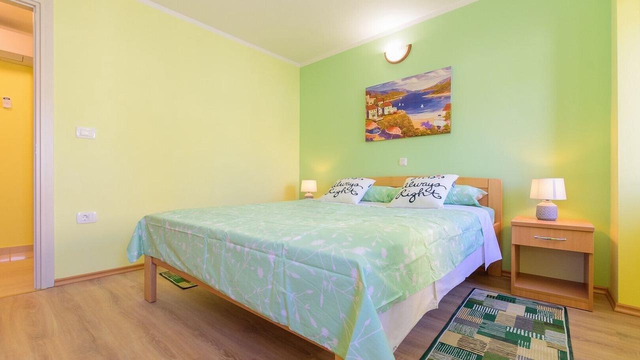 Photo of Bedroom in Pican