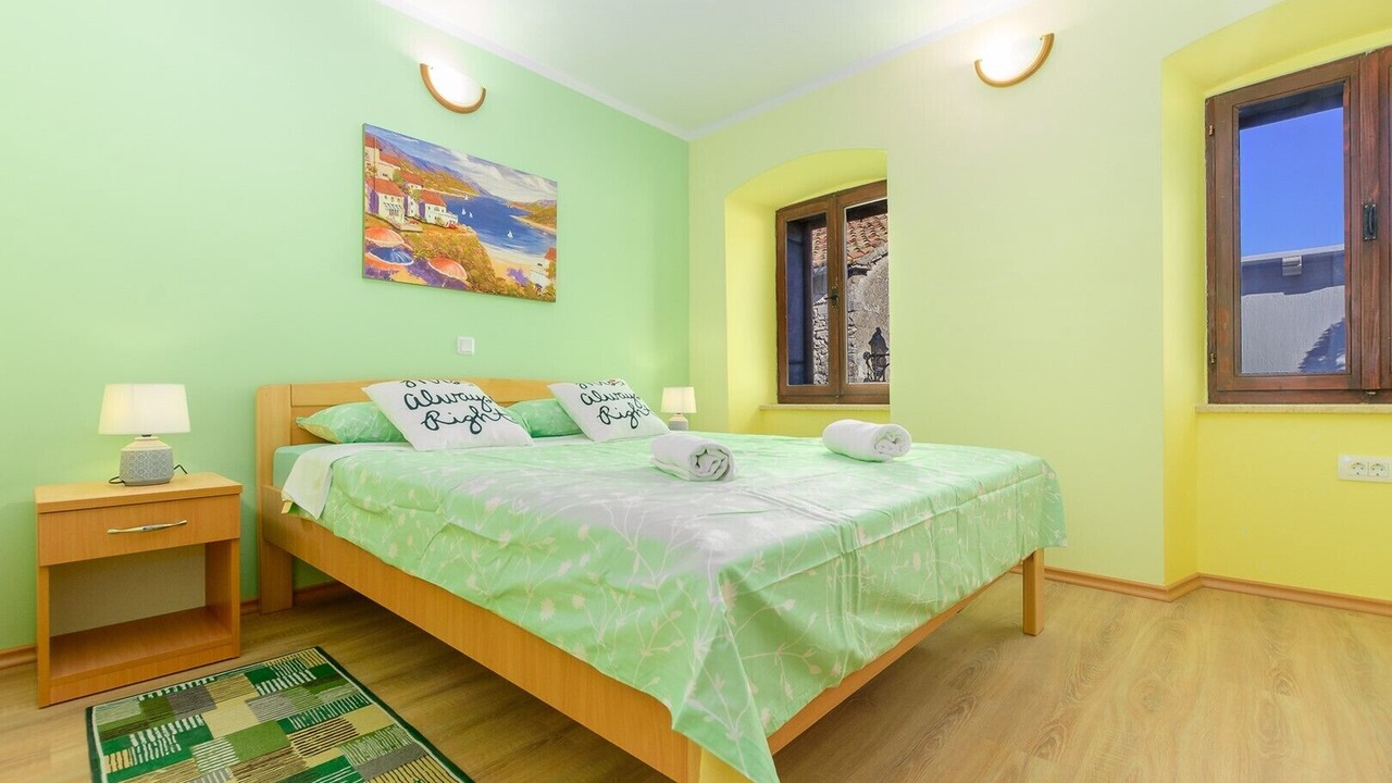 Photo of Bedroom in Pican