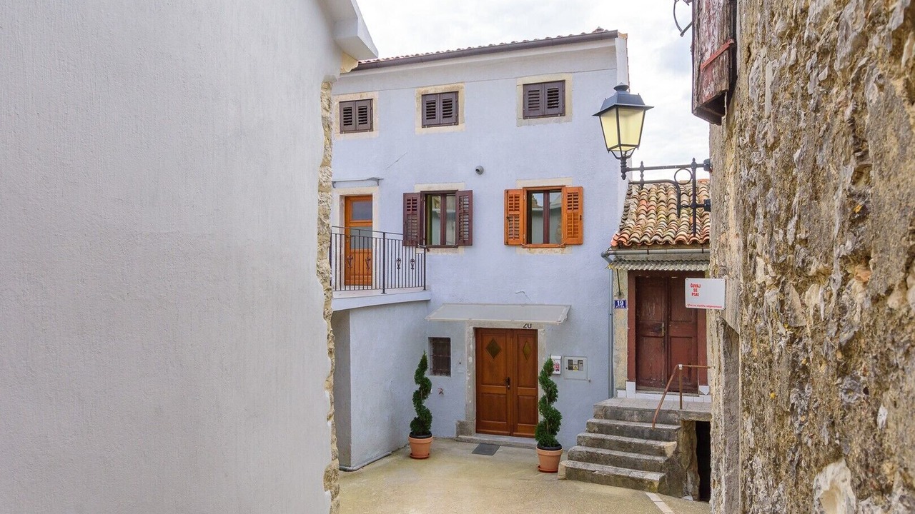 Photo of Outdoor in Pican