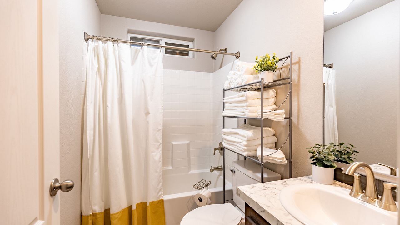 Photo of Bathroom in Jordan Road-Canyon Creek