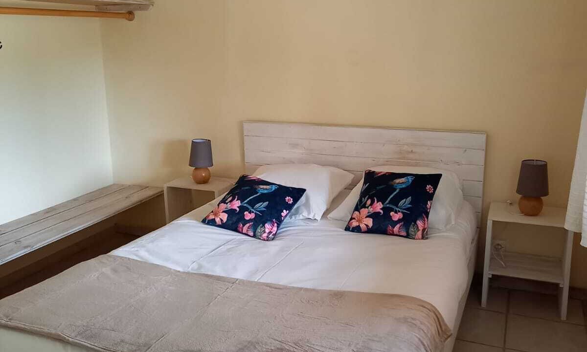 Photo of Bedroom in Banne