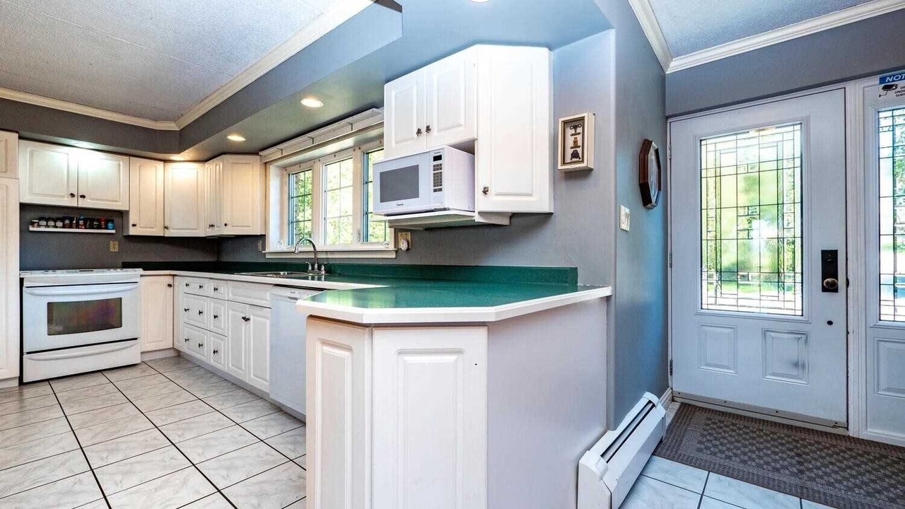 Photo of Kitchen in Colpoys Bay