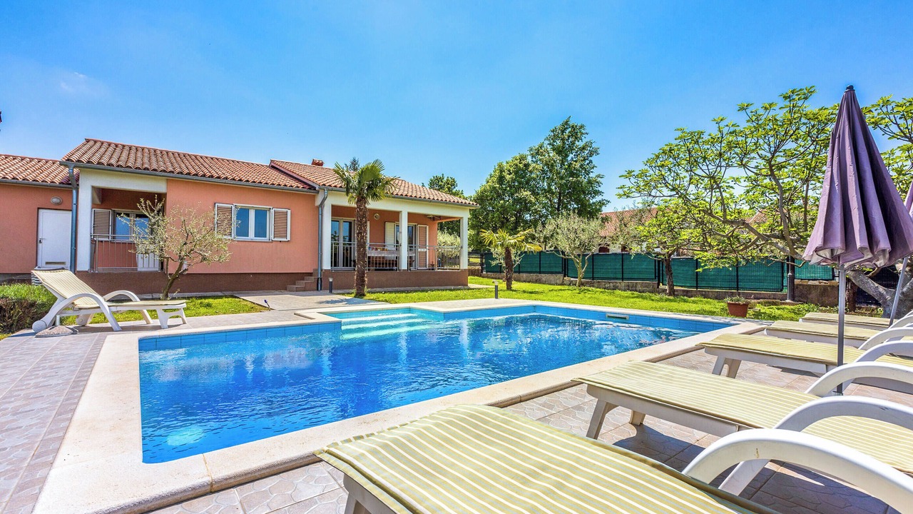 Photo of Outdoor in Rogocana