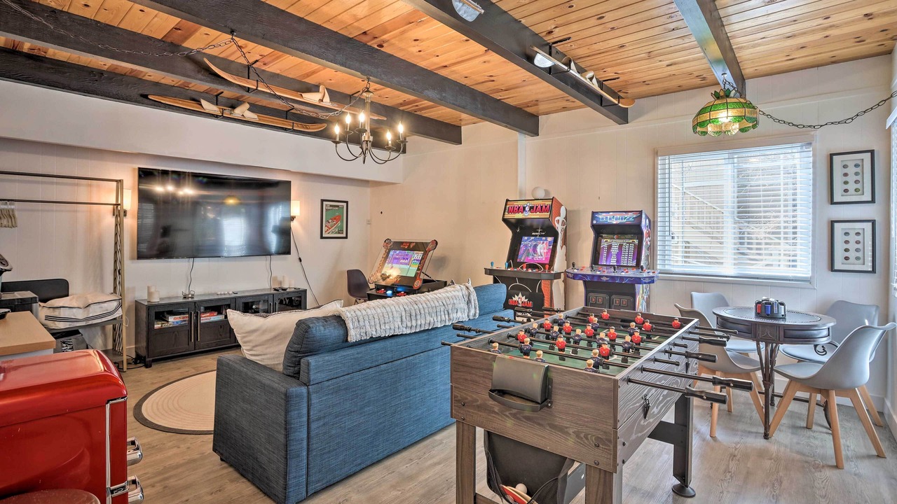 Photo of Bedroom in Running Springs