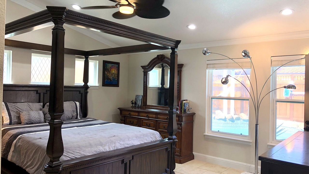 Photo of Bedroom in Nut Tree