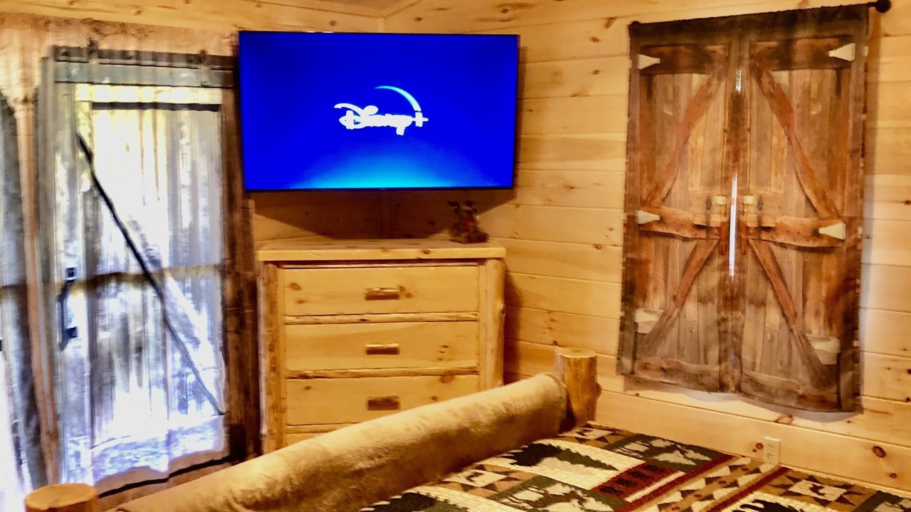 Photo of Bedroom in Wears Valley