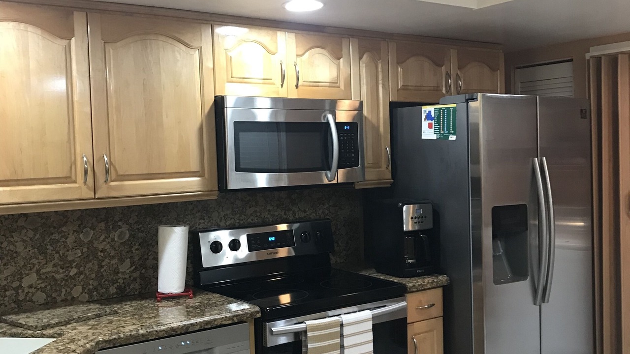 Photo of Kitchen in Lauderhill