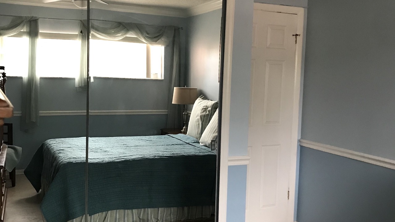 Photo of Bedroom in Lauderhill