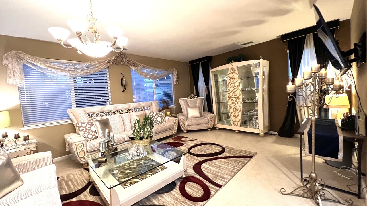 Photo of Livingroom in Tracy
