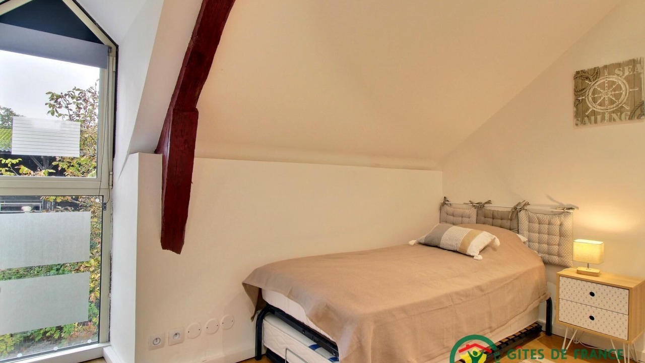 Photo of Bedroom in Peaule