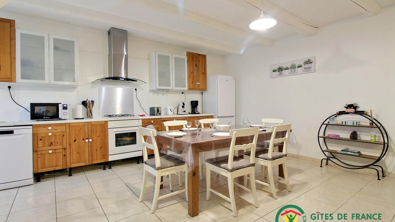 Photo of Kitchen in Peaule