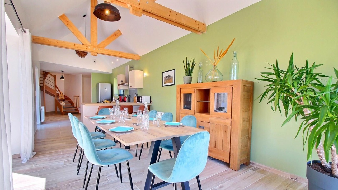 Photo of Others in Crach