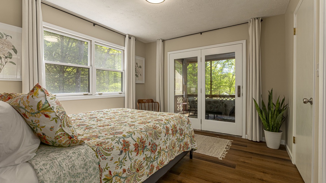 Photo of Bedroom in Wolf Creek
