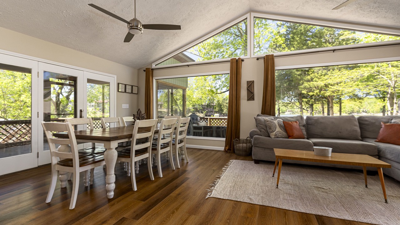 Photo of Livingroom in Wolf Creek